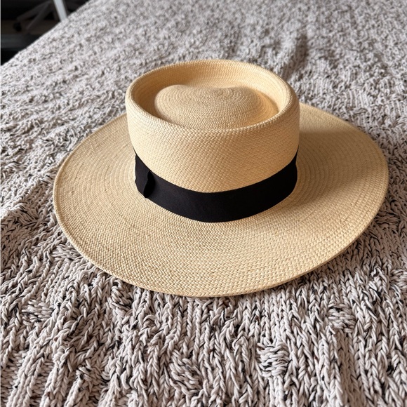 Cuyana Accessories - Cuyana Bolero Straw Hat with Black Band